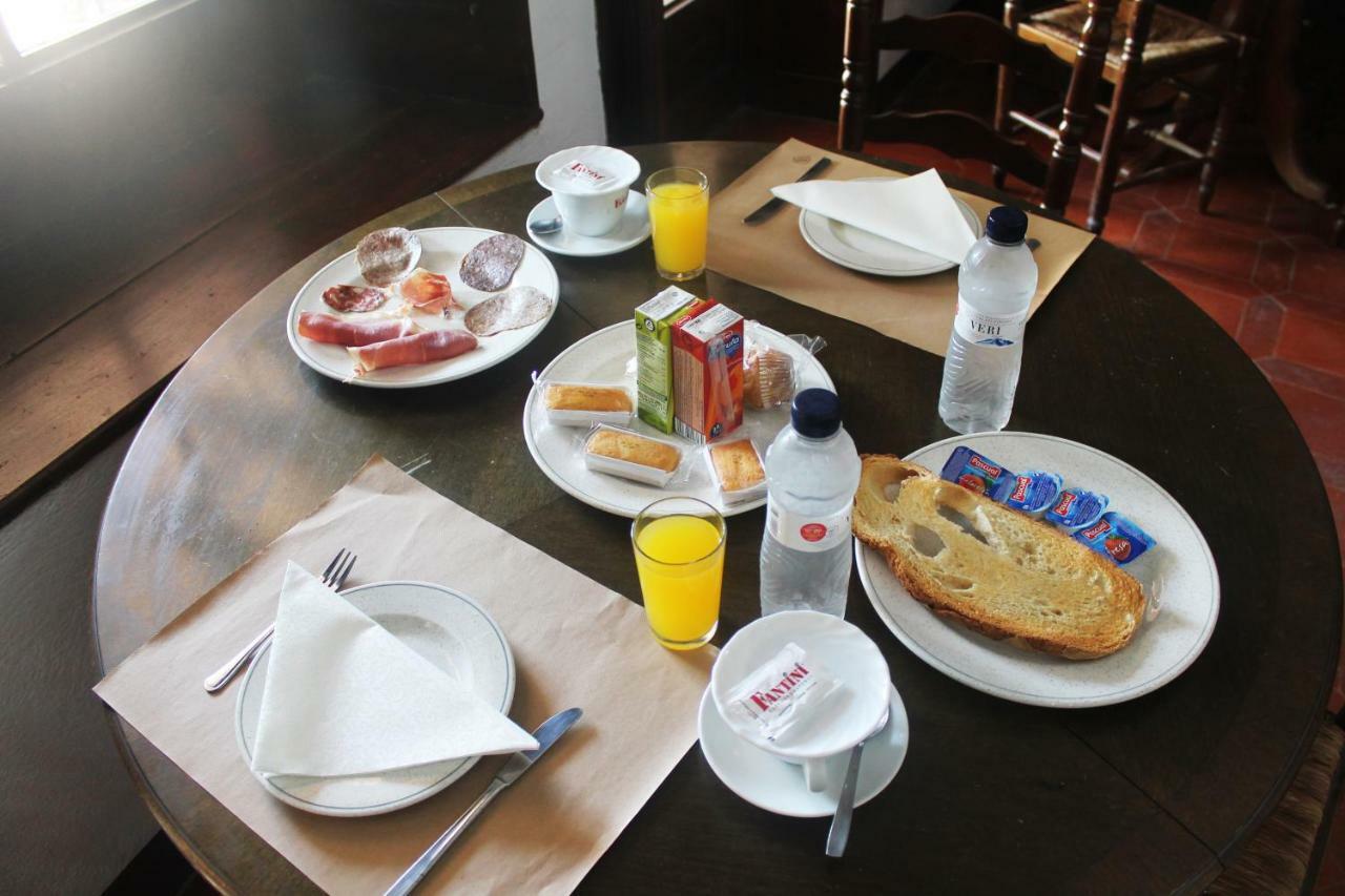 Hostal Rural Mas Blanc San Martín de Centellas Eksteriør billede